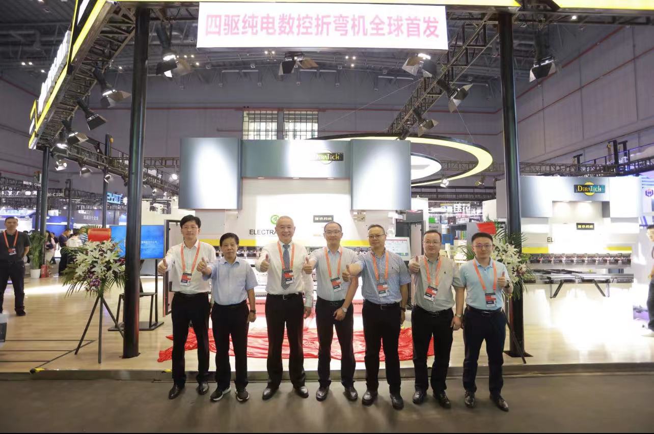 瑞鐵出席2023年上海工博會(huì)，首發(fā)四驅(qū)純電伺服數(shù)控折彎機(jī)